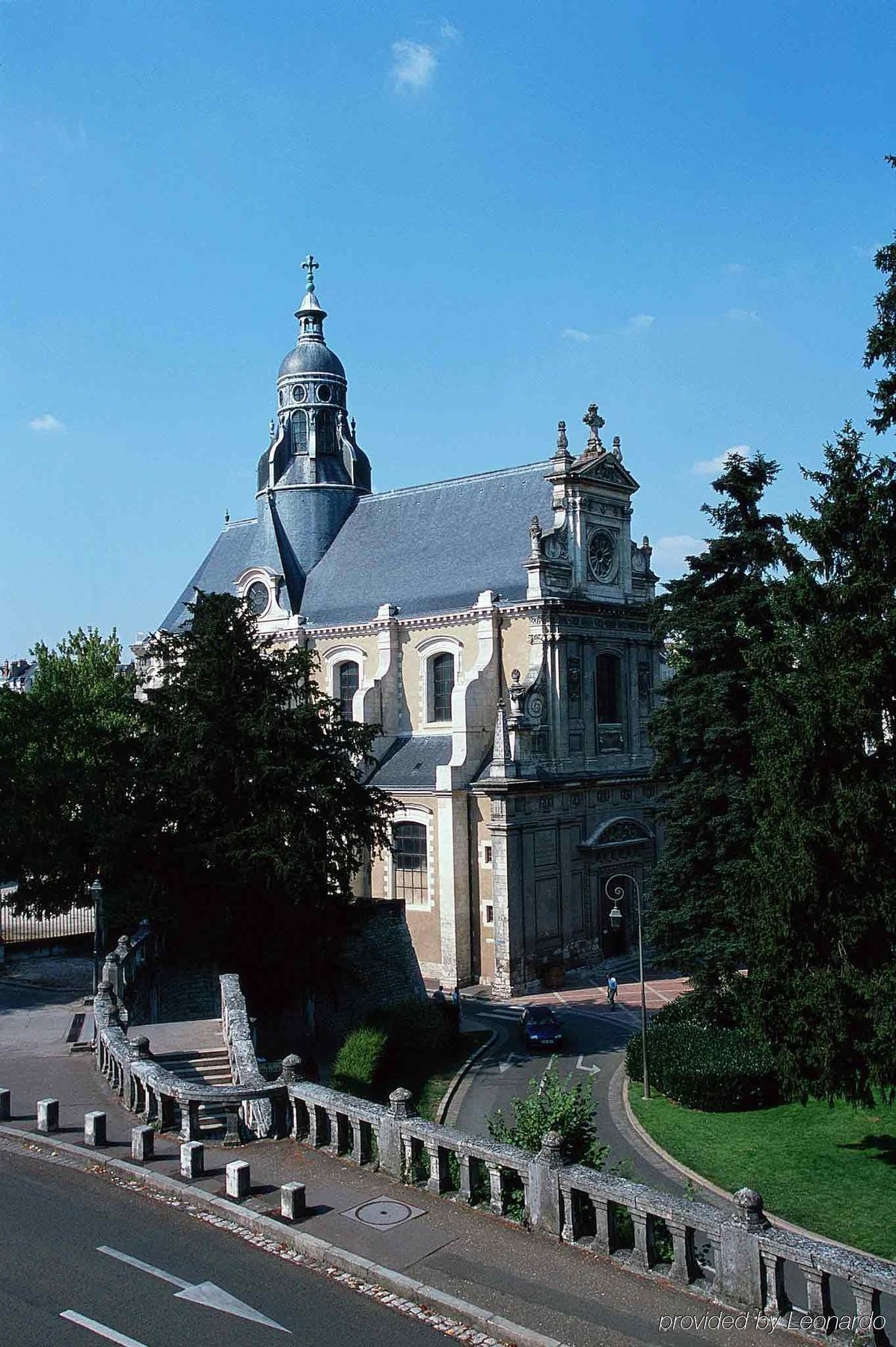 Ibis Blois Centre Chateau Esterno foto